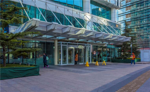 新东方大厦南楼（曾用名欧美汇大厦）立面