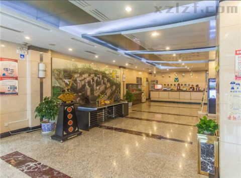 鸿基世业商务酒店 立面