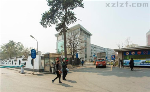 北京化工大学西校区立面