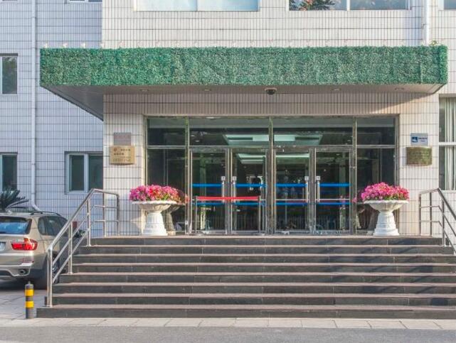 通恒大厦立面