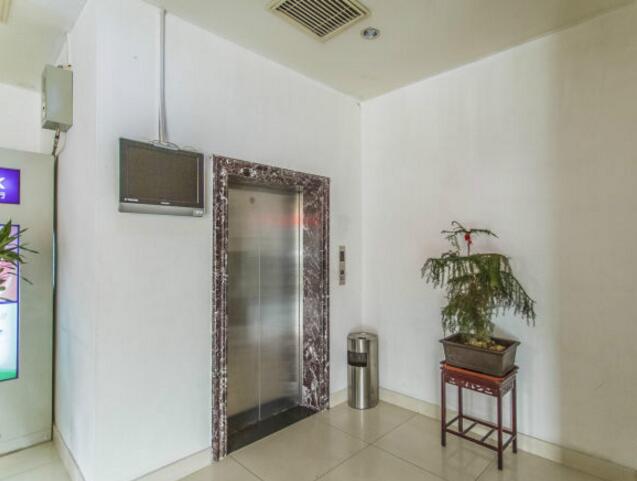 丰宝恒大厦（原名成果酒店）立面