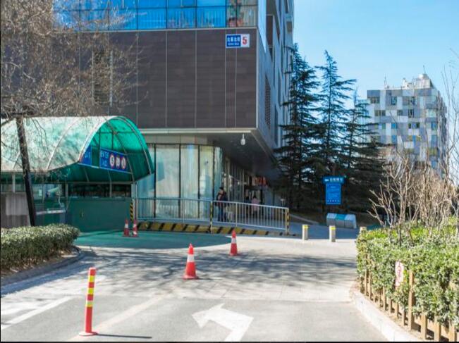 华远企业号（华远企业中心）立面