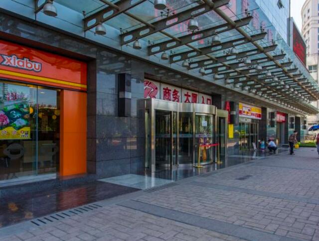 国润商务大厦立面