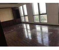 新华保险大厦写字楼中等装修283㎡