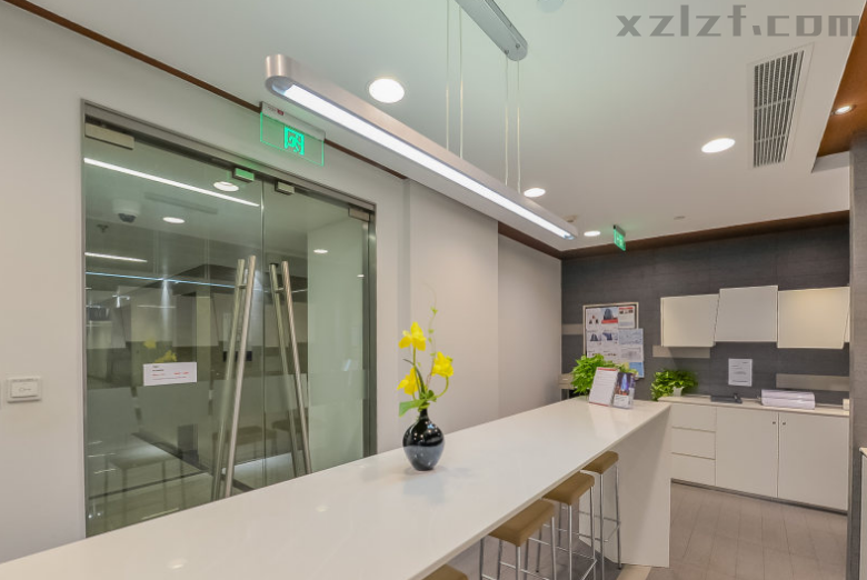 雷格斯（DRC外交办公大楼）