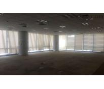 北京中海广场（CBD）写字楼中等装修1565㎡