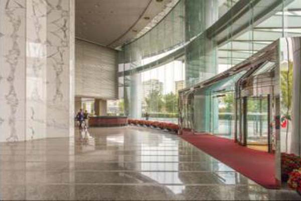 南银大厦北大门