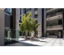 嘉铭中心写字楼中等装修150㎡