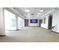 嘉铭中心写字楼中等装修150㎡