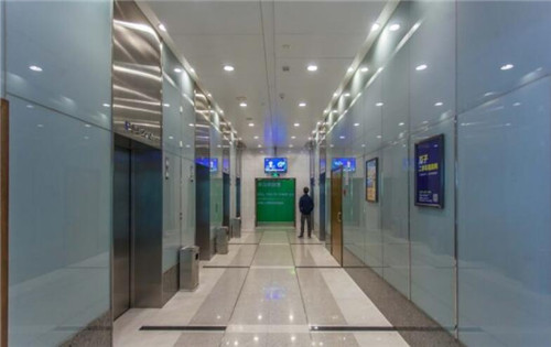 国航大厦电梯