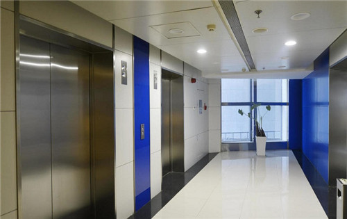 新中关大厦电梯