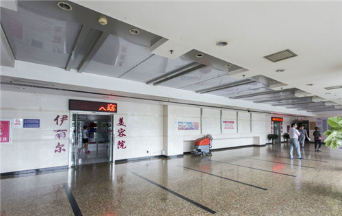 长远天地大厦电梯