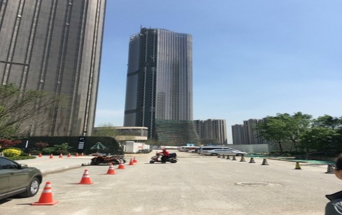 中航资本大厦外观