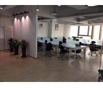 艾维克大厦写字楼中等装修210㎡