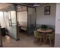 艾维克大厦写字楼中等装修210㎡