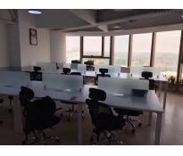 艾维克大厦写字楼中等装修210㎡