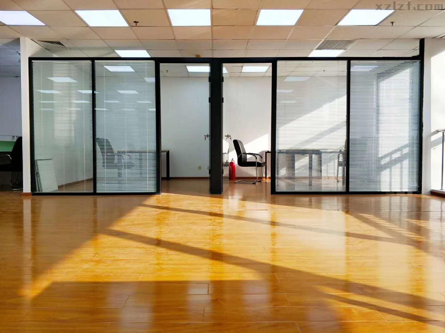 22431
