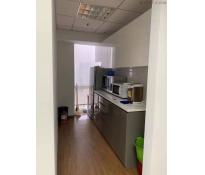 新中大厦（中轻物业）写字楼中等装修246㎡