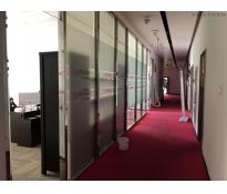 嘉铭中心写字楼中等装修1500㎡