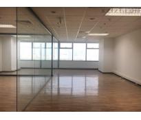 盈科中心写字楼中等装修150㎡