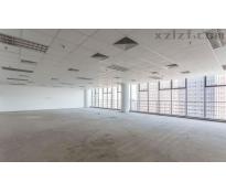 嘉铭中心写字楼中等装修456㎡