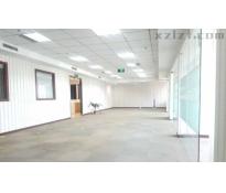 嘉铭中心写字楼中等装修456㎡