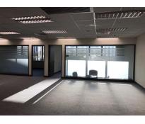 骏豪中央公园广场写字楼中等装修500㎡