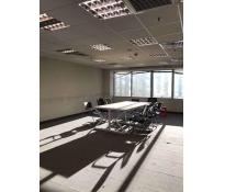 骏豪中央公园广场写字楼中等装修500㎡